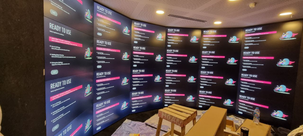 Tác động của màn hình ghép trên nhu cầu giải trí và thương mại