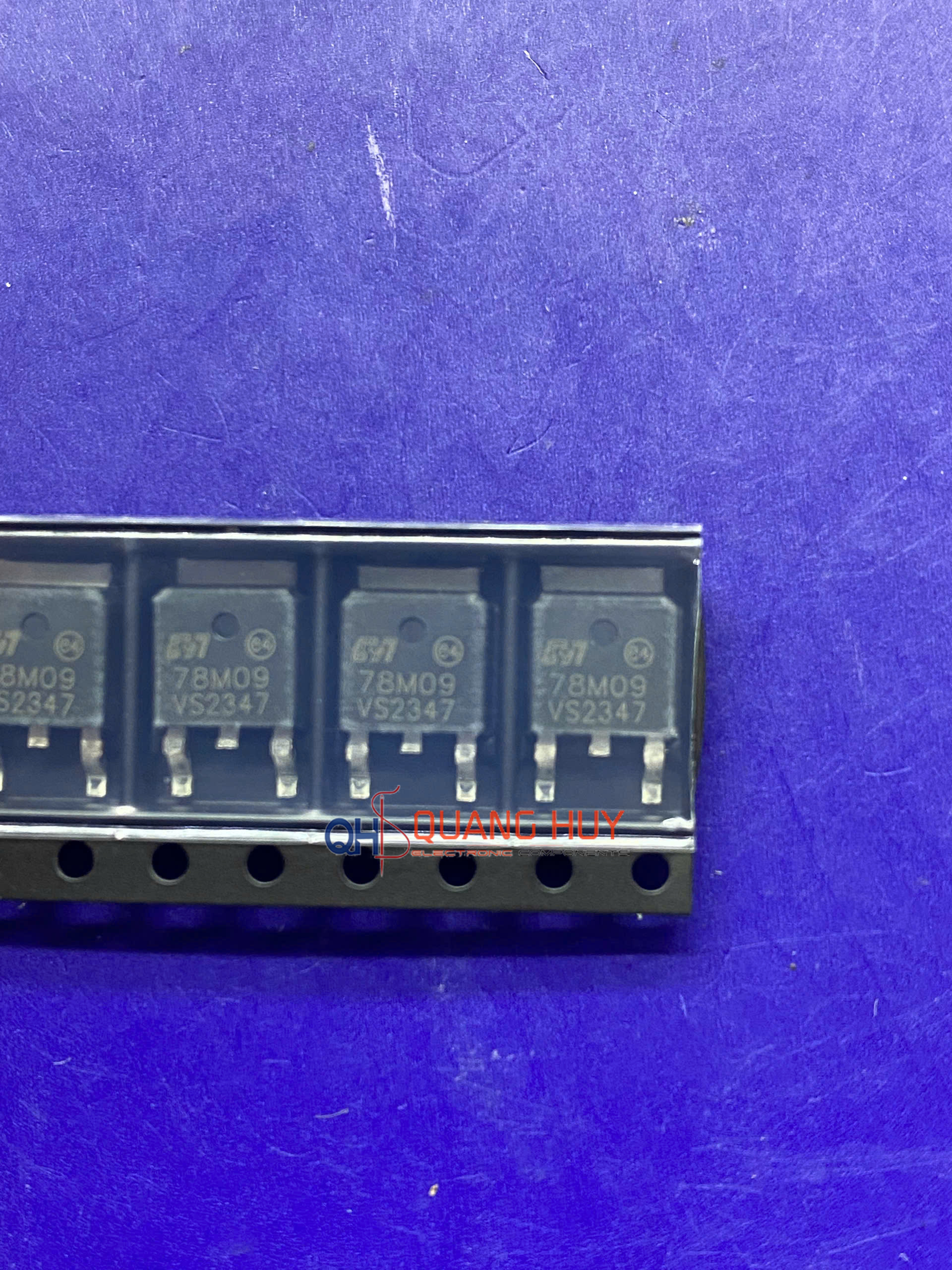 78M09