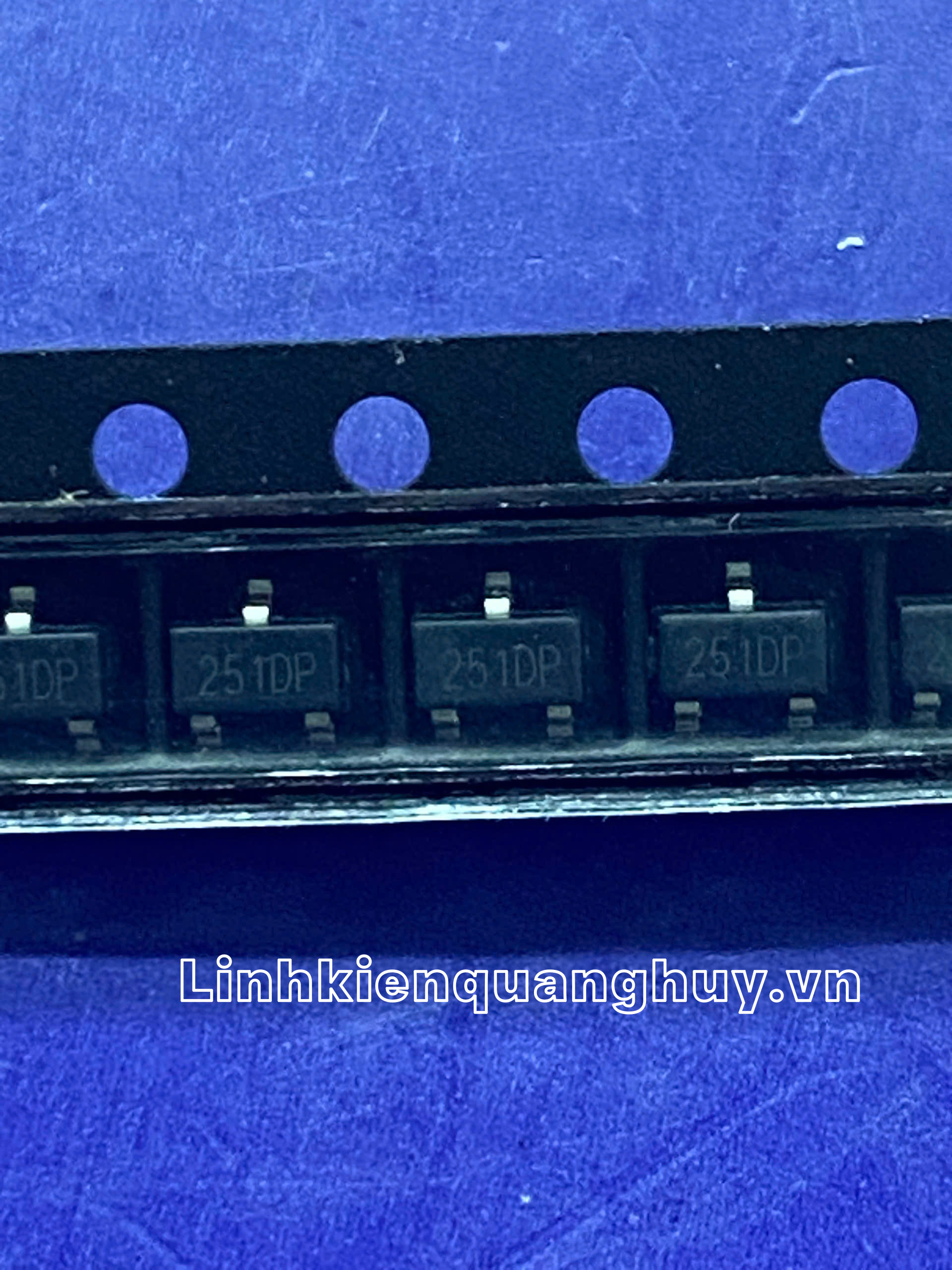 hall MH251EST-sot-23