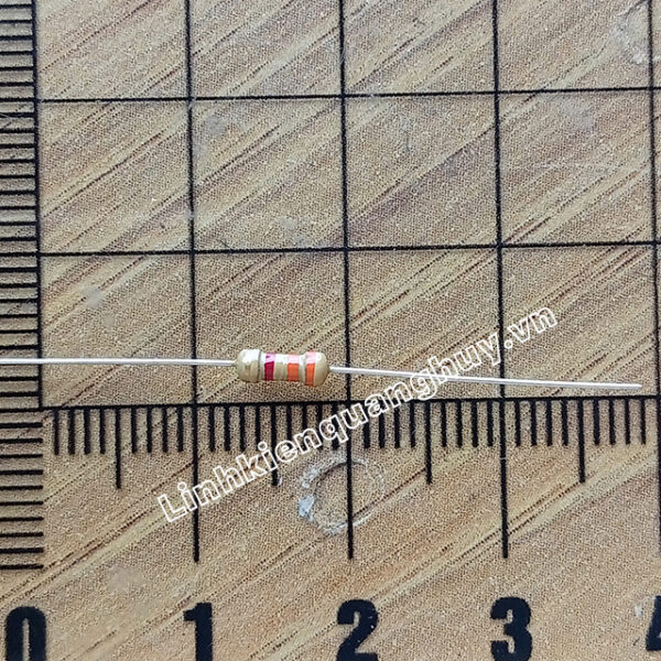 Điện trở vạch 1/4W 3K3 5% (50c)