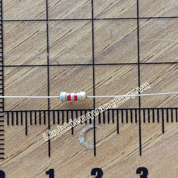 Điện trở vạch 1/4W 8K2 5% (50c)