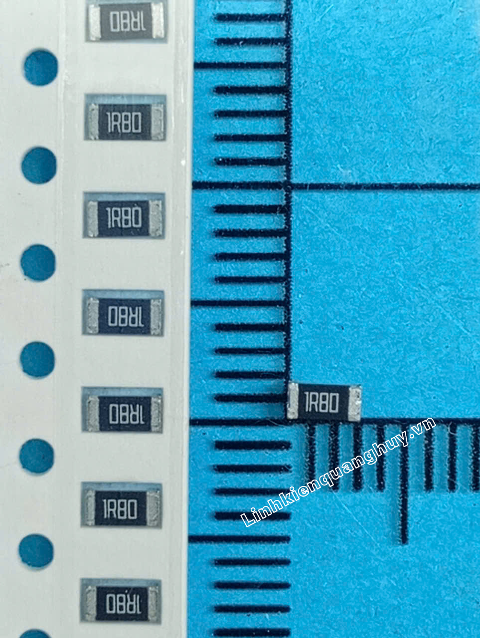 1R8-1206