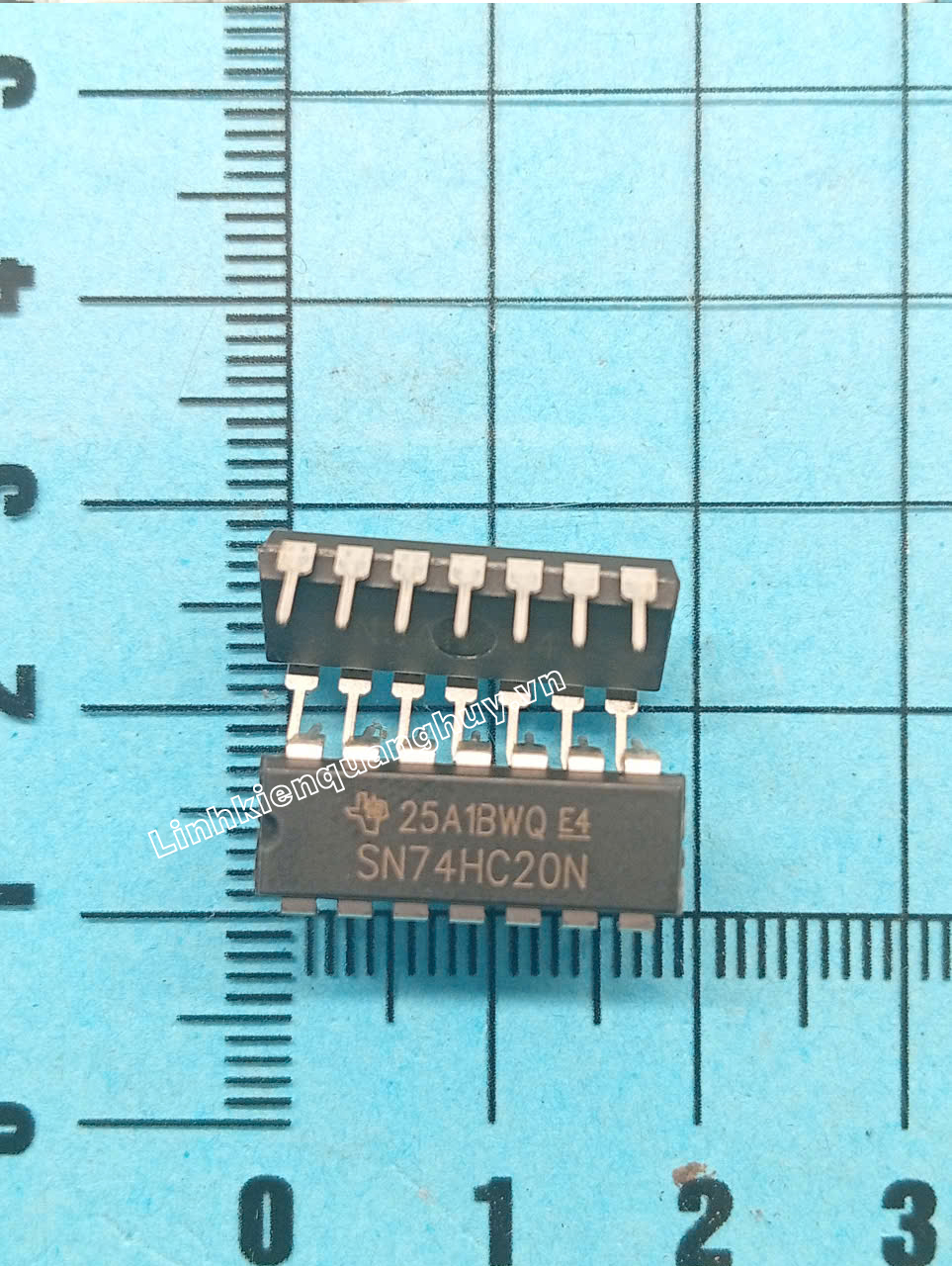 74HC20