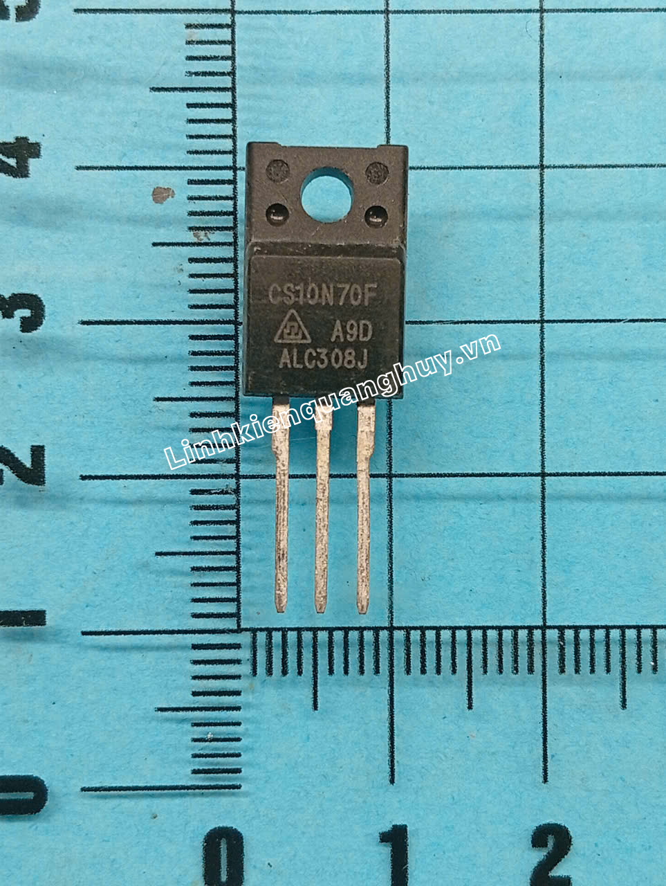 CS10N70F
