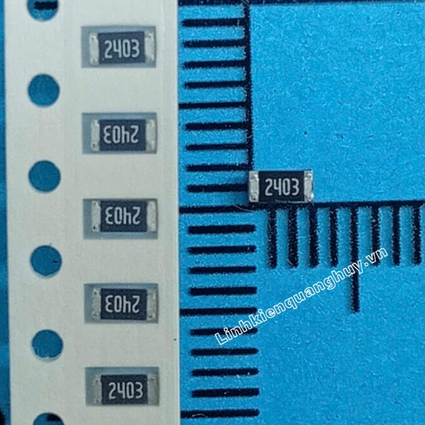 Điện trở dán 240K 1206 1% (50c)