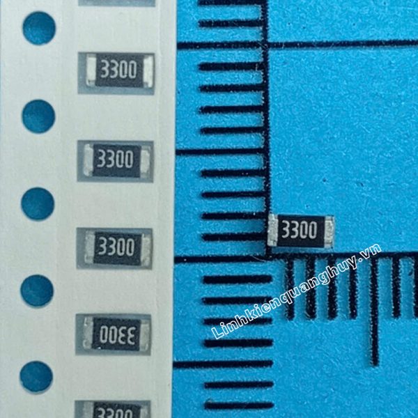 Điện trở dán 330R 1206 1% (50c)